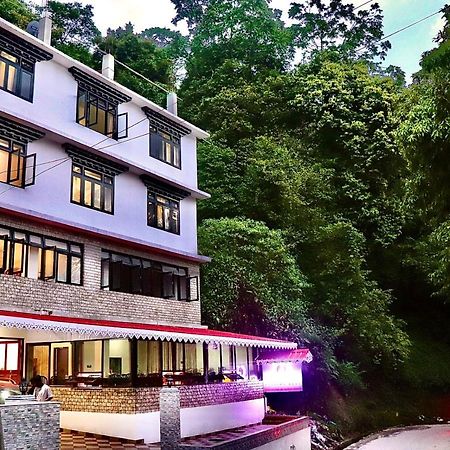 ホテルDaksha Pelling Nest エクステリア 写真